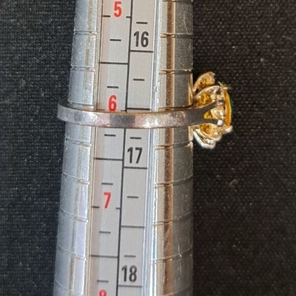 Vintage Marquise-Cut Blue Topaz  Ring Size 6 - Picture 5 of 6